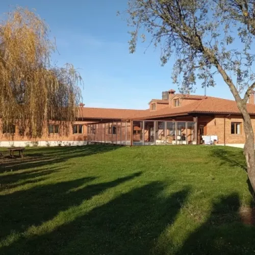 Finca con amplios espacios para grupos cerca de Madrid